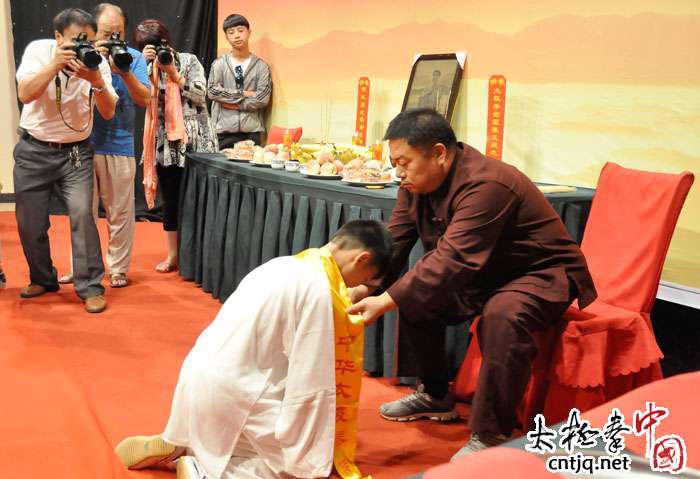太极拳名家常子轩孟州收徒 . 太极拳名家常子轩孟州收徒
