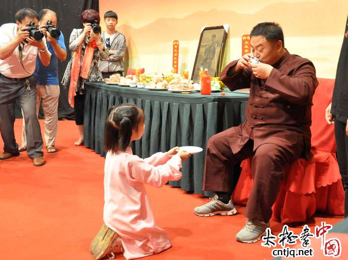 太极拳名家常子轩孟州收徒 . 太极拳名家常子轩孟州收徒