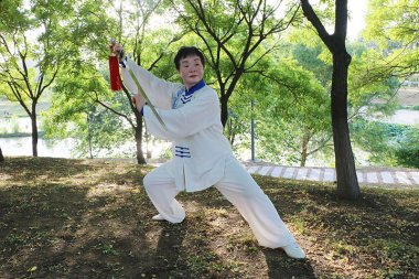 宝刀不老,侠气长存—记孟州老拳师潘趁意